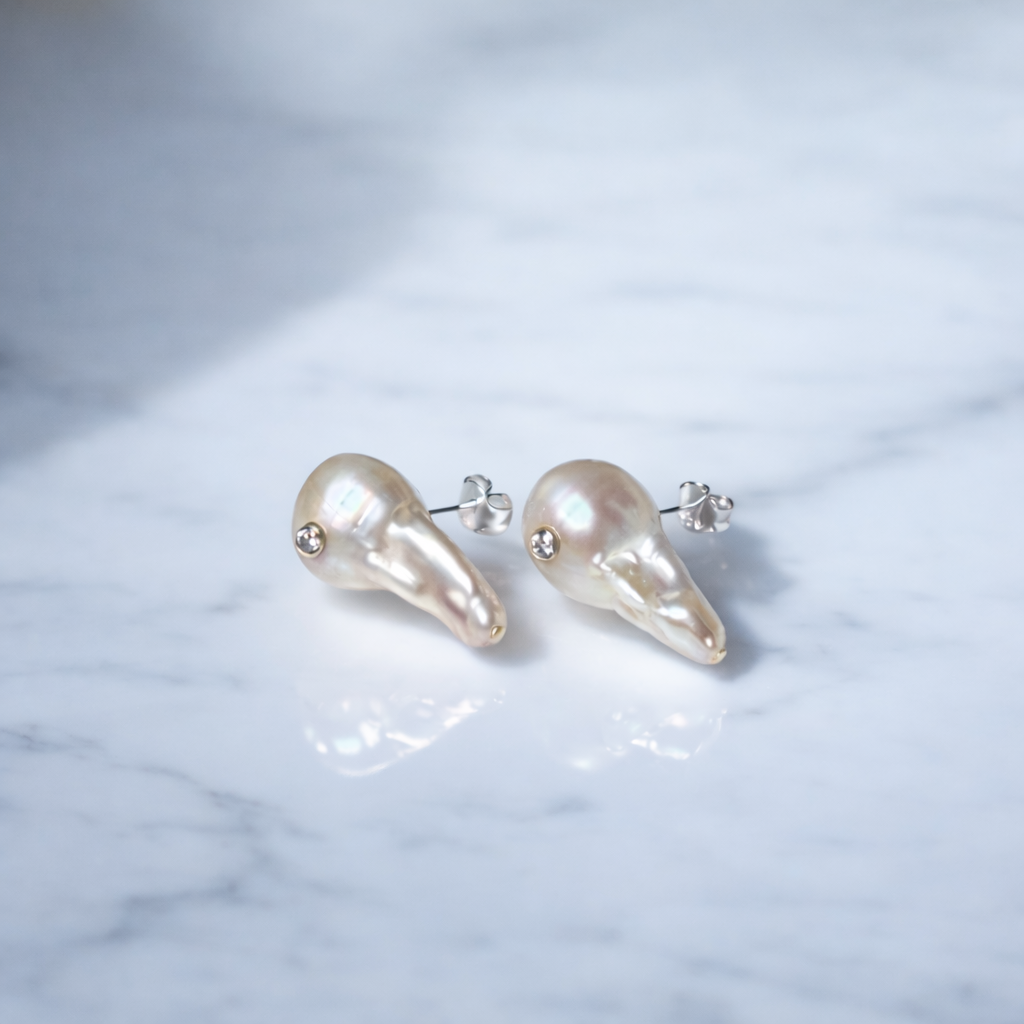 Etoile Stud Earrings