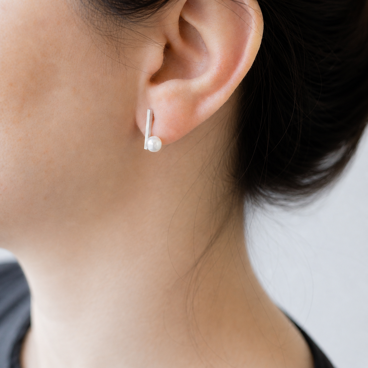 Luna Stud Earrings