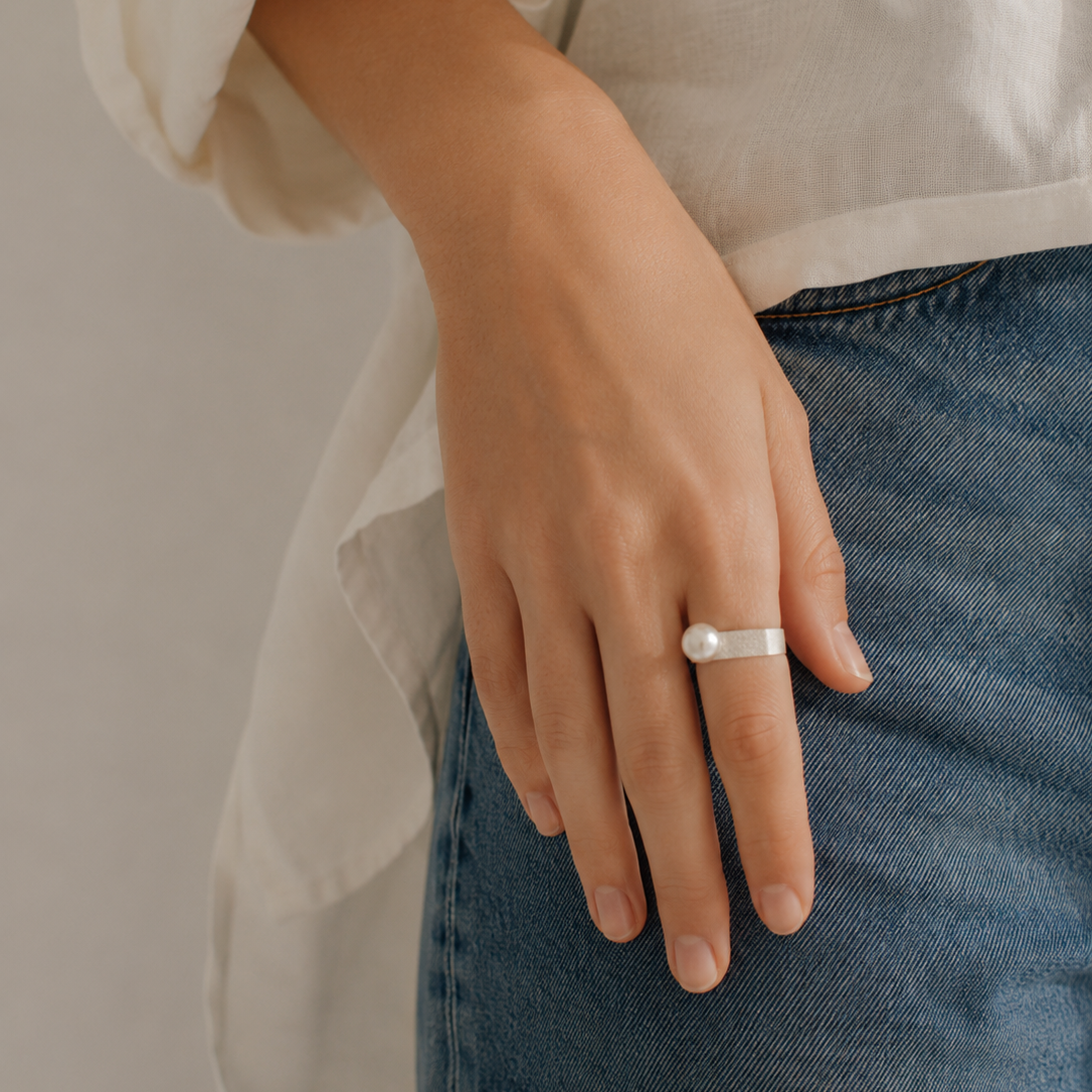 Plinth Ring