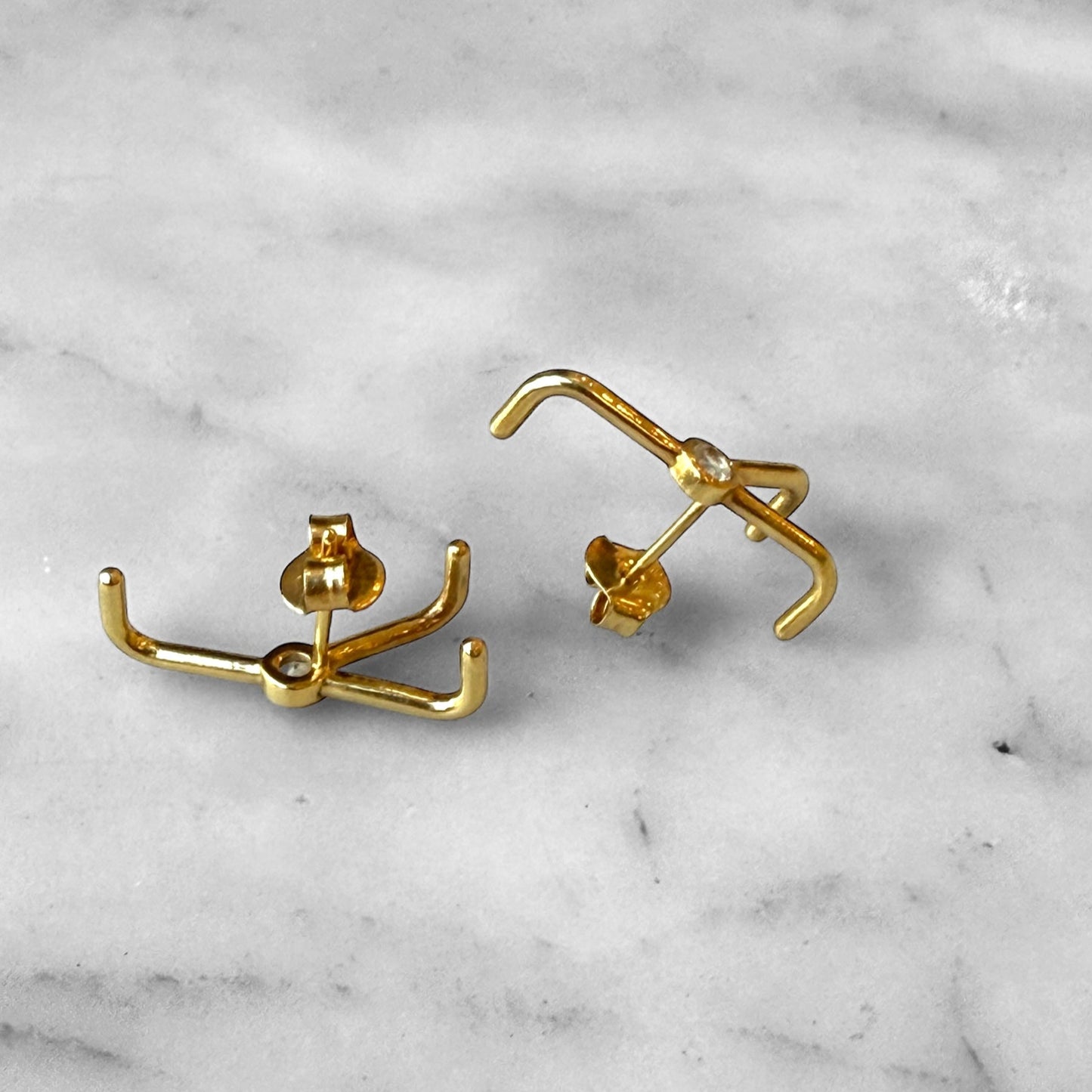 Capri Hug Earrings