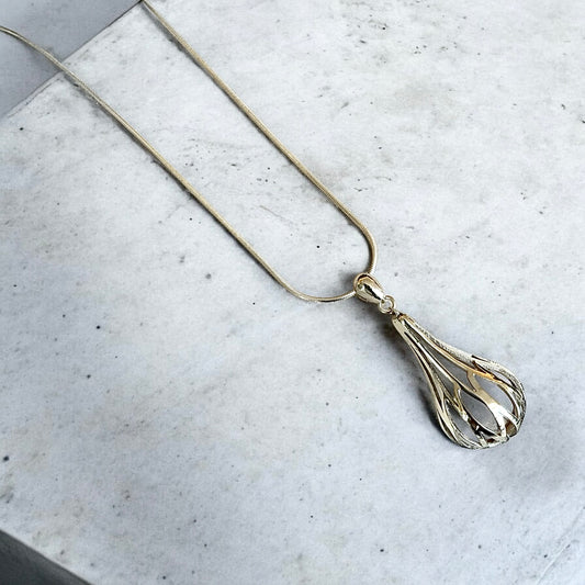 Flow Necklace