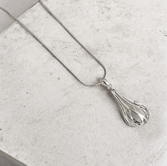 Flow Necklace