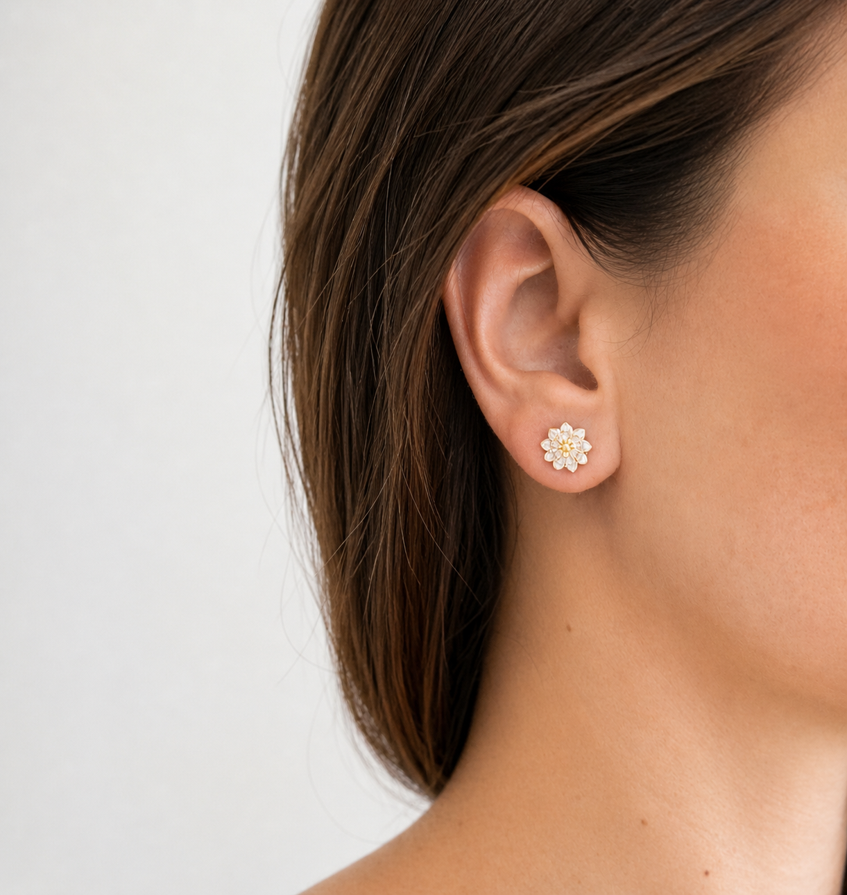 Lily Stud Earrings