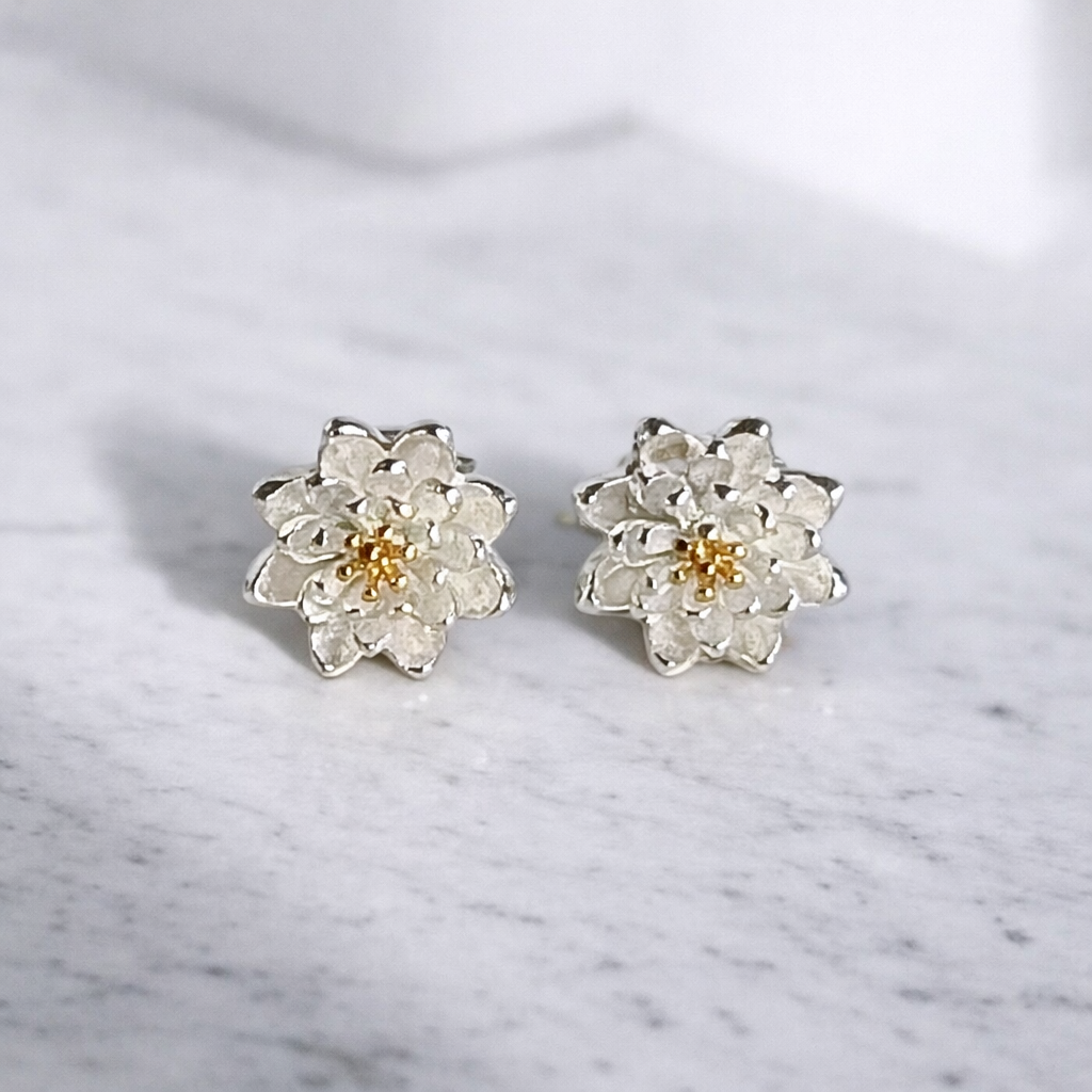 Lily Stud Earrings