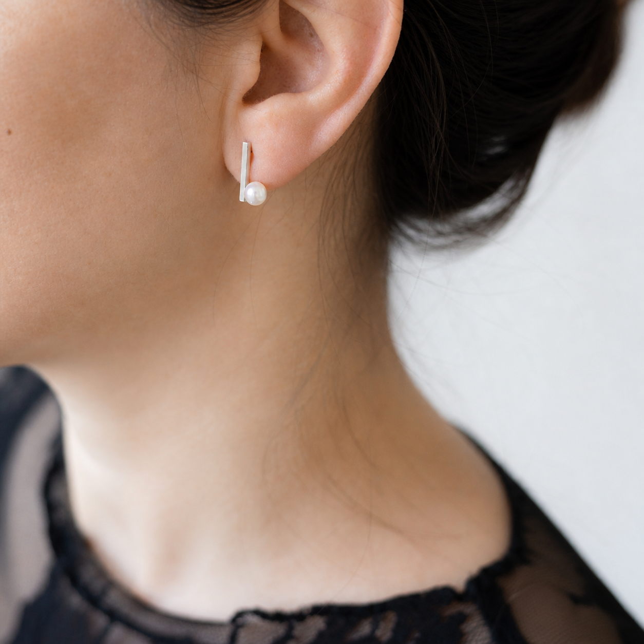 Luna Stud Earrings