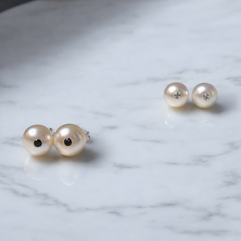 Pearl Glow Stud Earrings