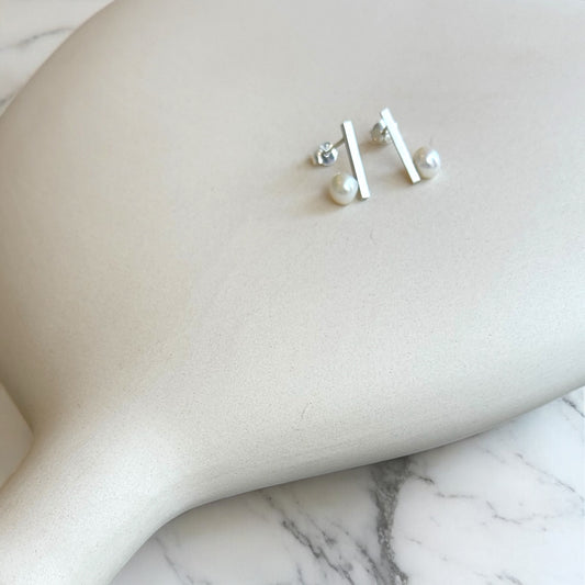 Luna Studs