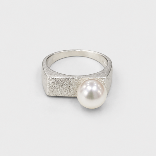 Plinth Ring
